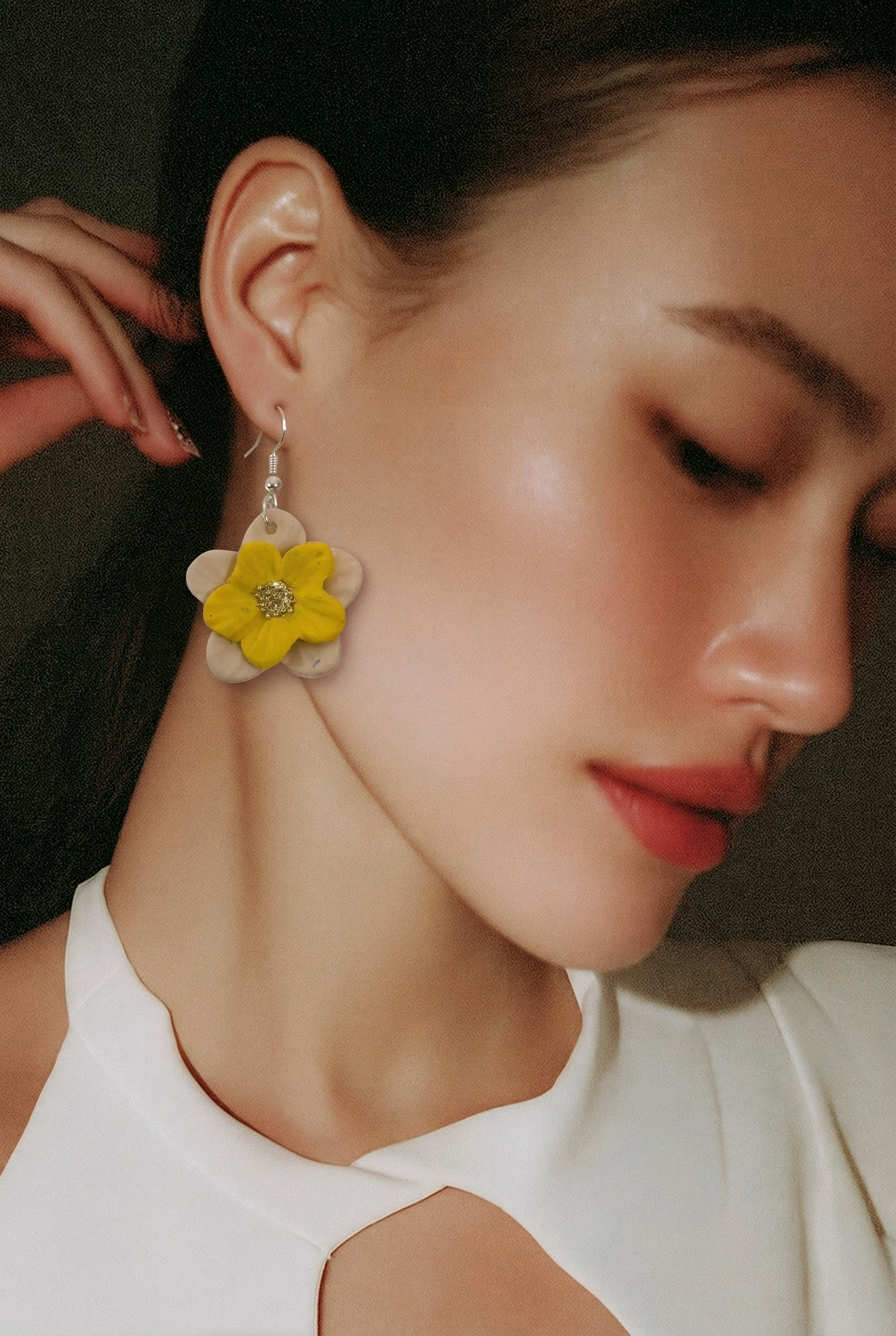 Yellow Daisy Dangles - Image 3